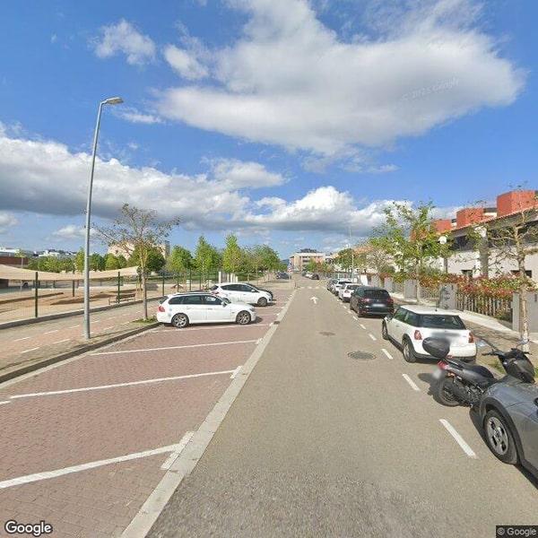 Imagen de ESCOLA MADRENC L`AULARI